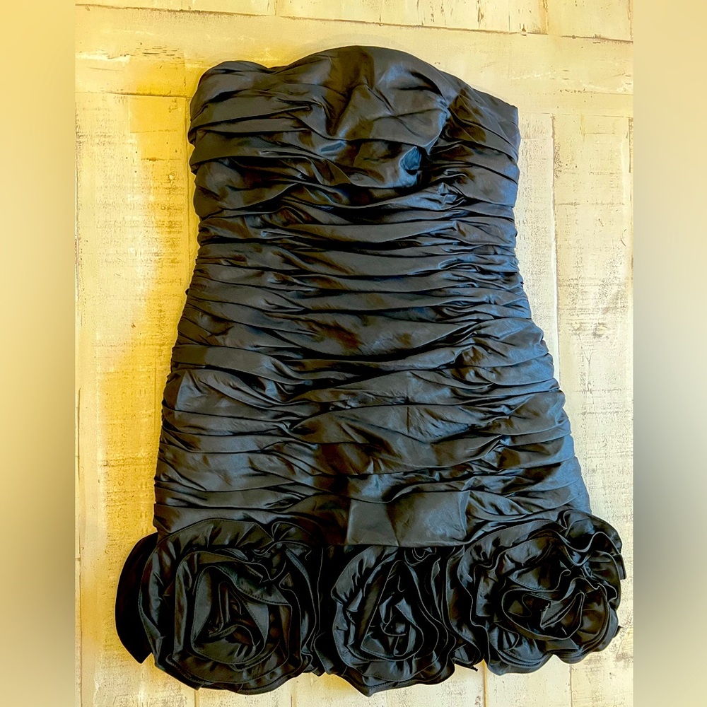 Strapless corset back party dress ~ Size 8 ~ new without tags